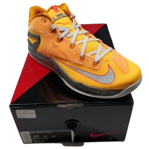 NIKE AIR MAX LEBRON XI 11 LOW ATOMIC ORANGE BASE